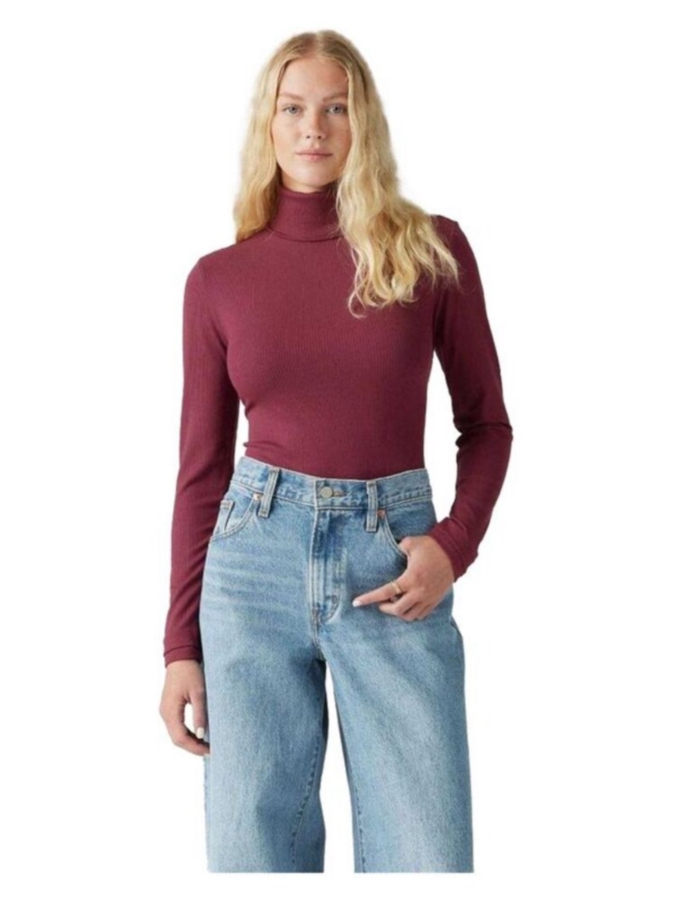 Levi's Women's Slim Burgundy Turtleneck Long Sleeve Top